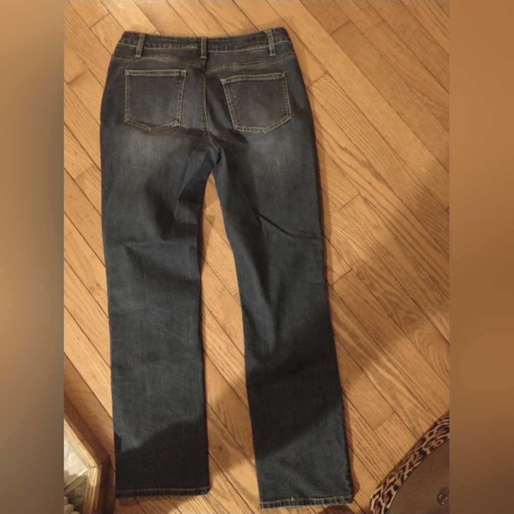 Jeans - Picture 2 of 3